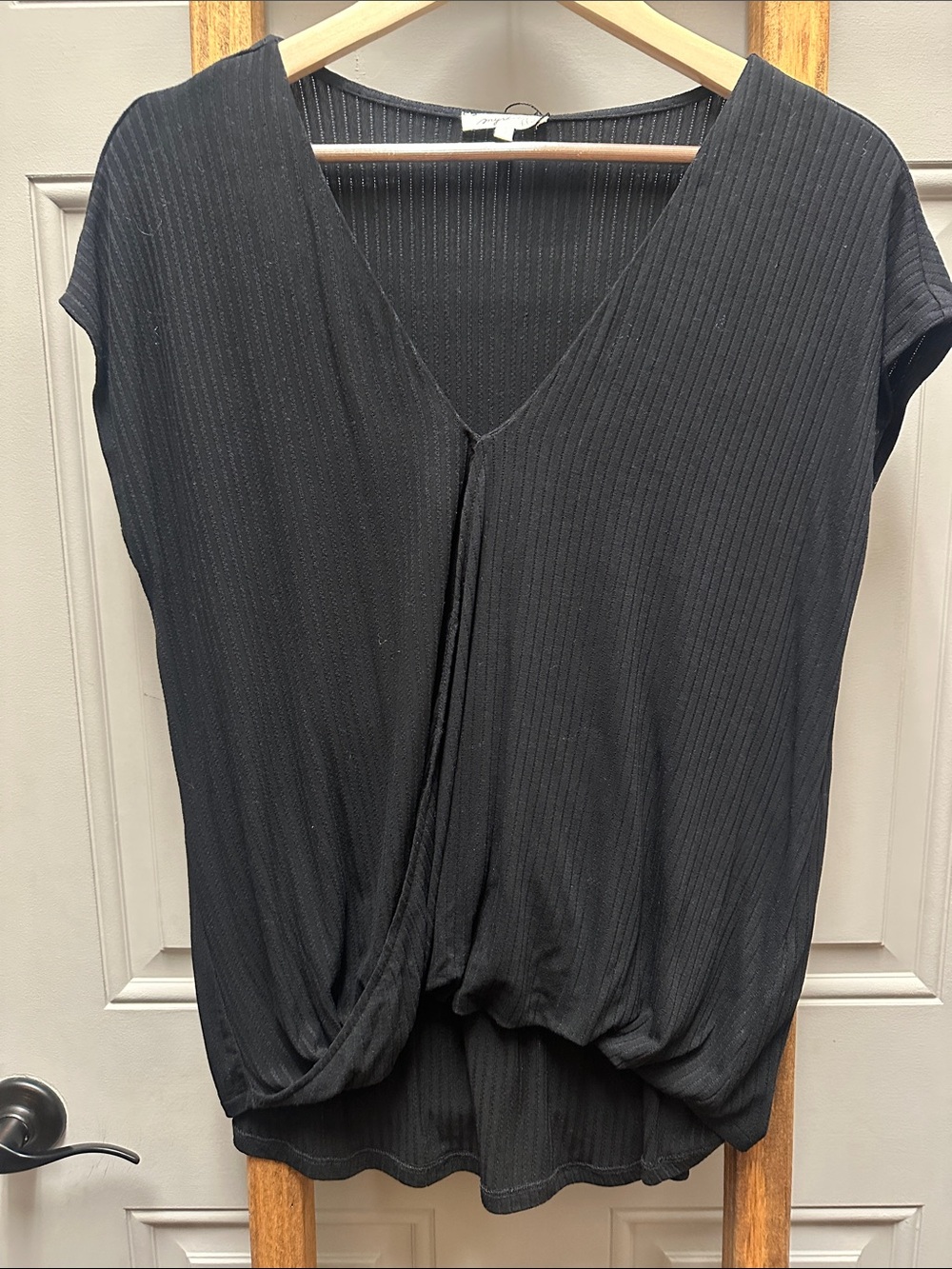Mystree Black V-Neck Twist Hem Ribbed Tunic